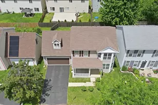 1758 Edith Ln, Aurora, IL 60504 - Photo 3