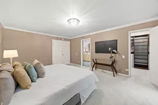 1 Maple Tree Ct, Elmhurst, IL 60126 - Photo 13
