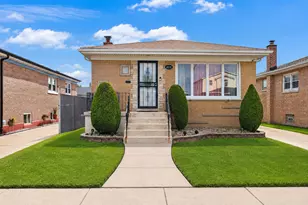 8630 S Kilbourn Ave, Chicago, IL 60652 - Photo 1