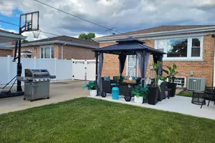 8630 S Kilbourn Ave, Chicago, IL 60652 - Photo 23