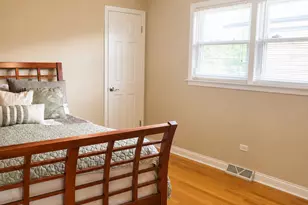 8630 S Kilbourn Ave, Chicago, IL 60652 - Photo 11