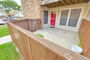 1950 Kenilworth Cir, Hoffman Estates, IL 60169 - Photo 19