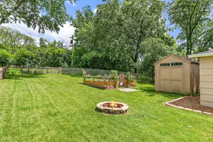 117 S Erie St, Wheaton, IL 60187 - Photo 25