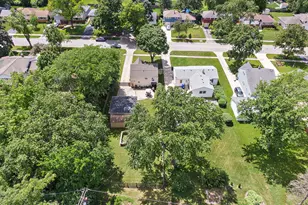 117 S Erie St, Wheaton, IL 60187 - Photo 29