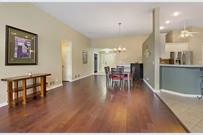 1955 W Overlook Court, Round Lake, IL 60073 - Photo 13