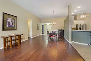1955 W Overlook Ct, Round Lake, IL 60073 - Photo 13
