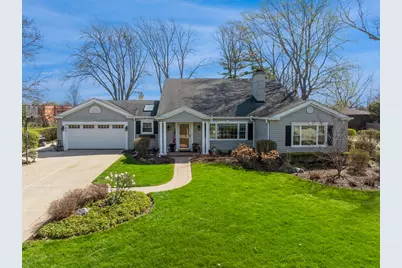 819 S Beverly Lane, Arlington Heights, IL 60005 - Photo 1