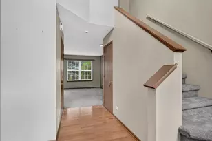 738 Silk Oak Ln, Crystal Lake, IL 60014 - Photo 3