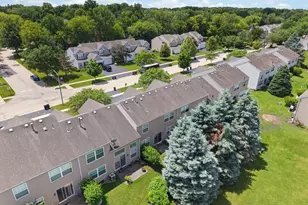 738 Silk Oak Ln, Crystal Lake, IL 60014 - Photo 23
