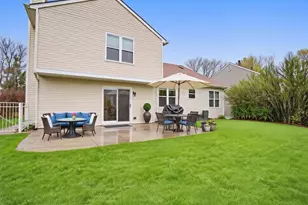 814 Dunhill Dr, Buffalo Grove, IL 60089 - Photo 19