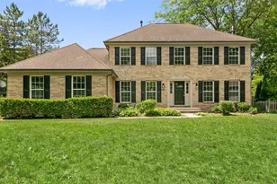 600 Brookstone Rd, Grayslake, IL 60030 - Photo 1
