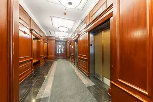 212 W Washington Ave, Chicago, IL 60606 - Photo 23