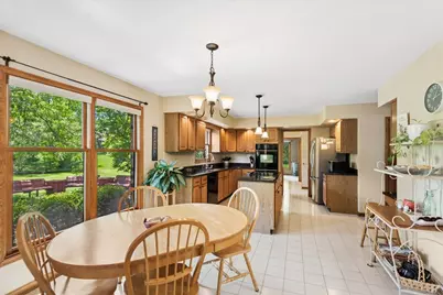 14 James Drive, Hawthorn Woods, IL 60047 - Photo 15