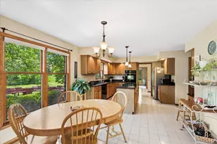 14 James Dr, Hawthorn Woods, IL 60047 - Photo 15