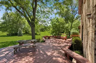 14 James Dr, Hawthorn Woods, IL 60047 - Photo 33