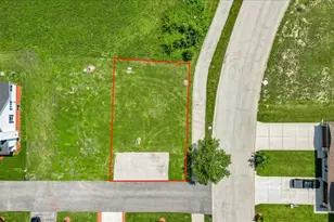 2072 Waters Edge Dr, Minooka, IL 60447 - Photo 1