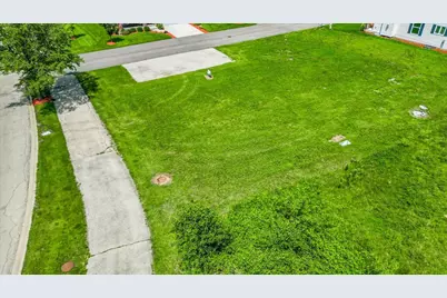 2072 Waters Edge Drive, Minooka, IL 60447 - Photo 7