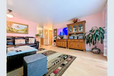 4229 N Keystone Avenue #3H, Chicago, IL 60641 - Photo 5