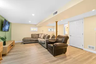 292 E Burlington St, Riverside, IL 60546 - Photo 13