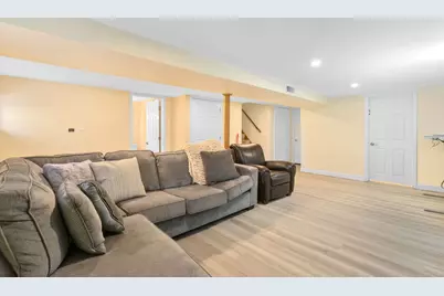 292 E Burlington Street, Riverside, IL 60546 - Photo 15