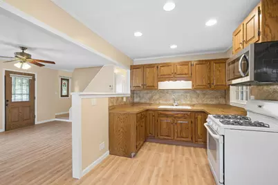 1106 Roosevelt Avenue, Joliet, IL 60435 - Photo 5