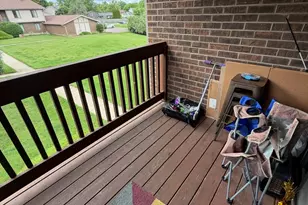 801 Garden Cir, Streamwood, IL 60107 - Photo 15