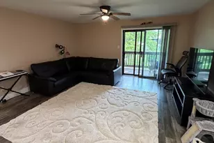 801 Garden Cir, Streamwood, IL 60107 - Photo 11