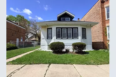 10010 S Emerald Avenue, Chicago, IL 60628 - Photo 1