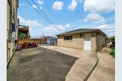 8430 W Oak Avenue, Niles, IL 60714 - Photo 5