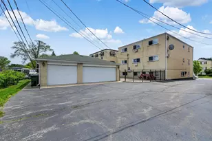 8430 W Oak Ave, Niles, IL 60714 - Photo 3
