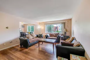 8430 W Oak Ave, Niles, IL 60714 - Photo 9
