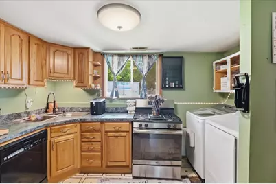 28616 W Benjamin Avenue, Spring Grove, IL 60081 - Photo 7