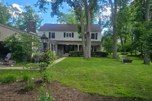 15 Dukes Ln, Lincolnshire, IL 60069 - Photo 1