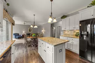 26643 Lindengate Cir, Plainfield, IL 60585 - Photo 11
