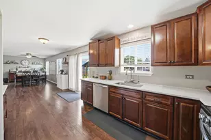 1316 Sherborn Ct, Minooka, IL 60447 - Photo 11