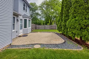 8 Steck Ct, Bolingbrook, IL 60440 - Photo 33