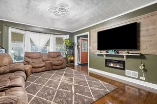 8459 S Marshfield Ave, Chicago, IL 60620 - Photo 3