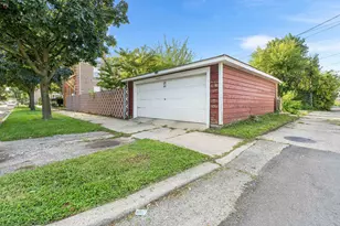 8459 S Marshfield Ave, Chicago, IL 60620 - Photo 21