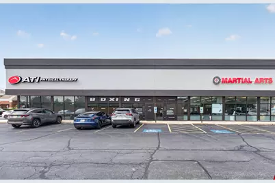335 W Irving Park Road, Wood Dale, IL 60191 - Photo 9