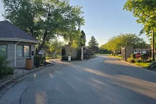 53 Odyssey Dr, Tinley Park, IL 60477 - Photo 5