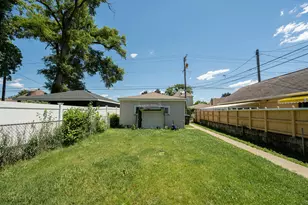 435 22nd Ave, Bellwood, IL 60104 - Photo 3