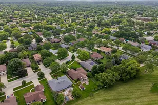 308 S Knollwood Dr, Schaumburg, IL 60193 - Photo 49