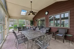 308 S Knollwood Dr, Schaumburg, IL 60193 - Photo 33