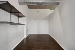 1000 W 15th St, Chicago, IL 60608 - Photo 17
