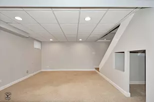 8348 Adbeth Ave, Woodridge, IL 60517 - Photo 31