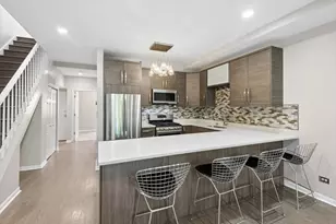 2524 W Bloomingdale Ave, Chicago, IL 60647 - Photo 5