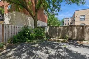 2524 W Bloomingdale Ave, Chicago, IL 60647 - Photo 19