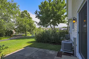 37 Carey Ln, Streamwood, IL 60107 - Photo 31