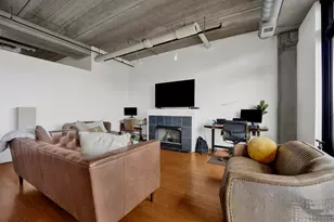811 W 15th Pl, Chicago, IL 60608 - Photo 15