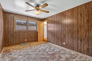 7811 McVicker Ave, Burbank, IL 60459 - Photo 17